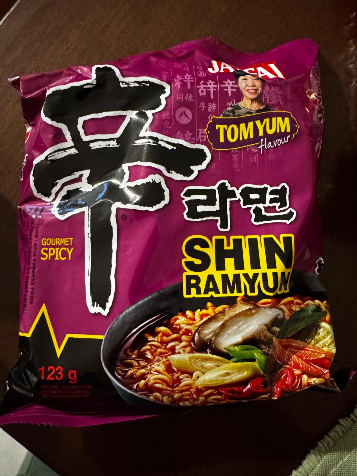 Nongshim Shin Ramyun Tom Yum